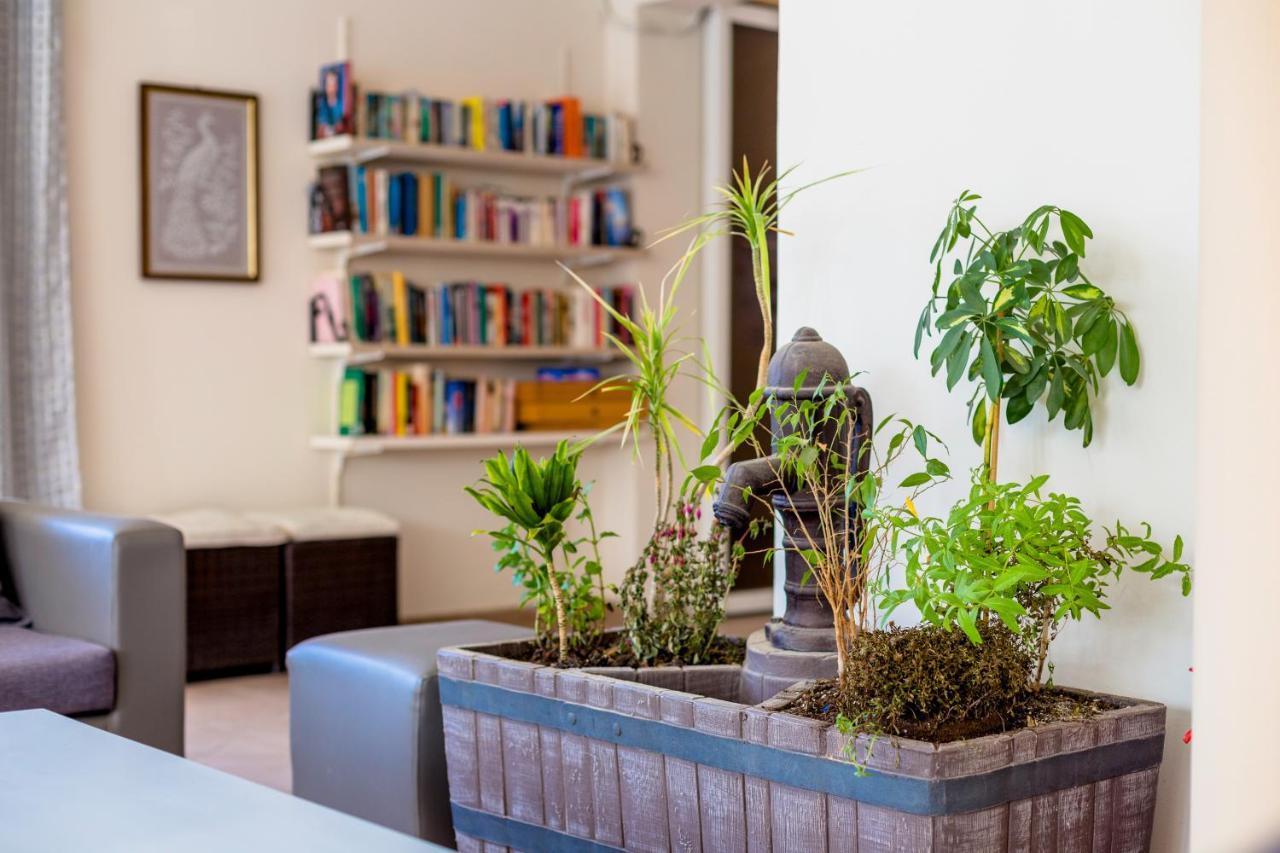 פליראקי Sun & Sea Hotel Apartments מראה חיצוני תמונה